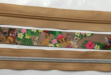 Load image into Gallery viewer, Webbing - Lion &amp; Friends - 1&quot;

