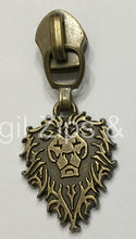 Load image into Gallery viewer, Lion Head - 2 Colors
