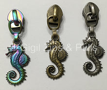 Load image into Gallery viewer, Seahorse - 3 Colors
