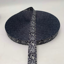 Load image into Gallery viewer, Webbing - Black and White Paisley
